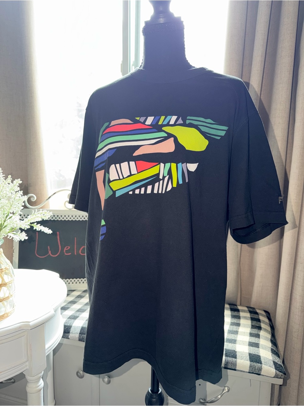 Fabletics Men’s Black Short Sleeve Tee with Multicolor Abstract Logo
